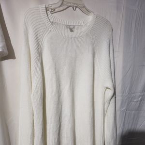 Sweater Size 22/24